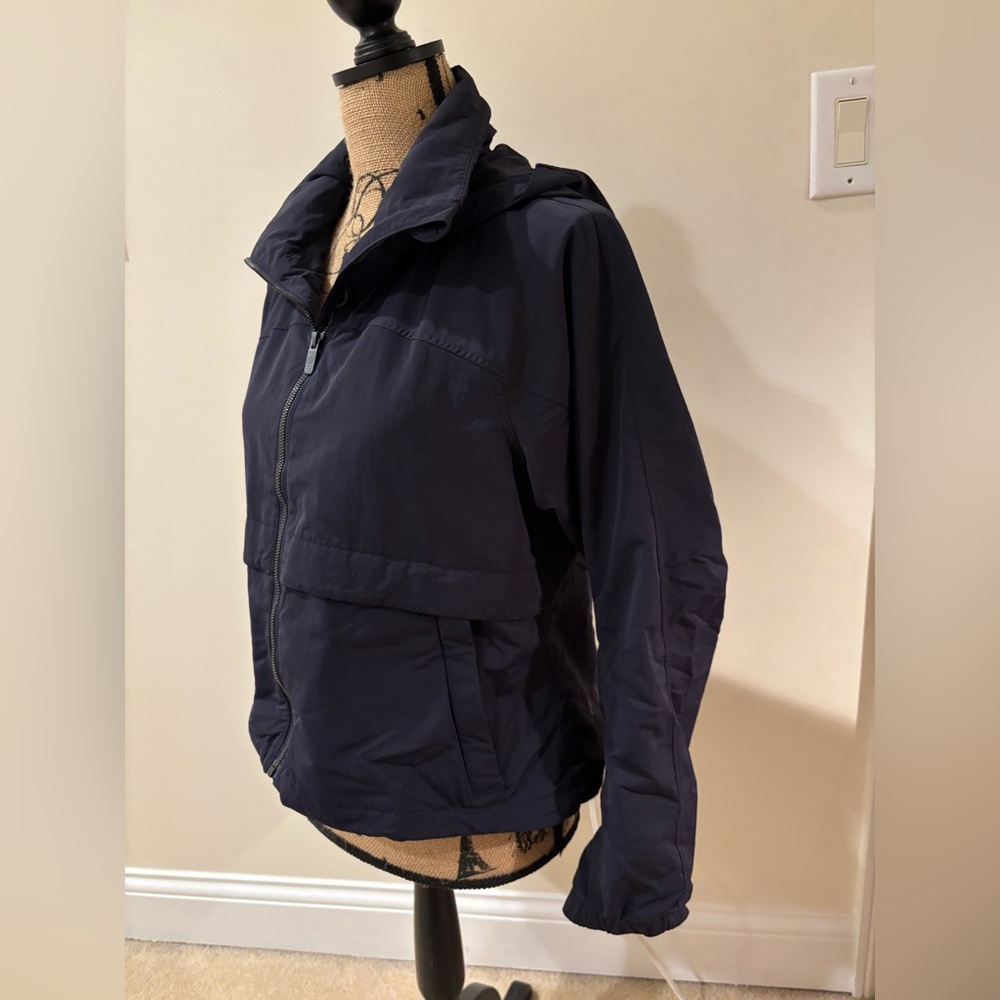 Lululemon Windbreaker